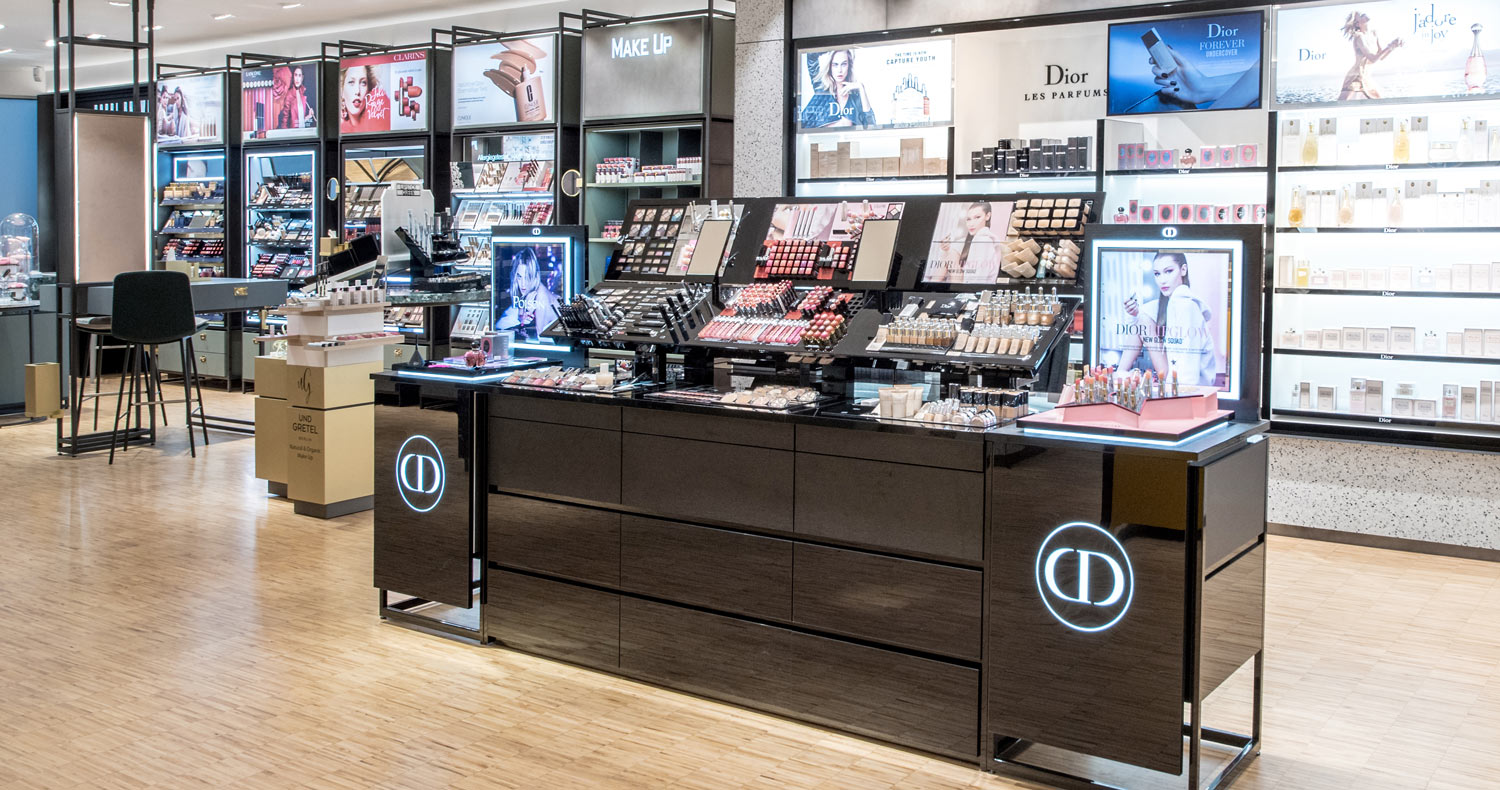 Kosmetiktisch in der Beauty Abteilung bei Leffers in Oldenburg