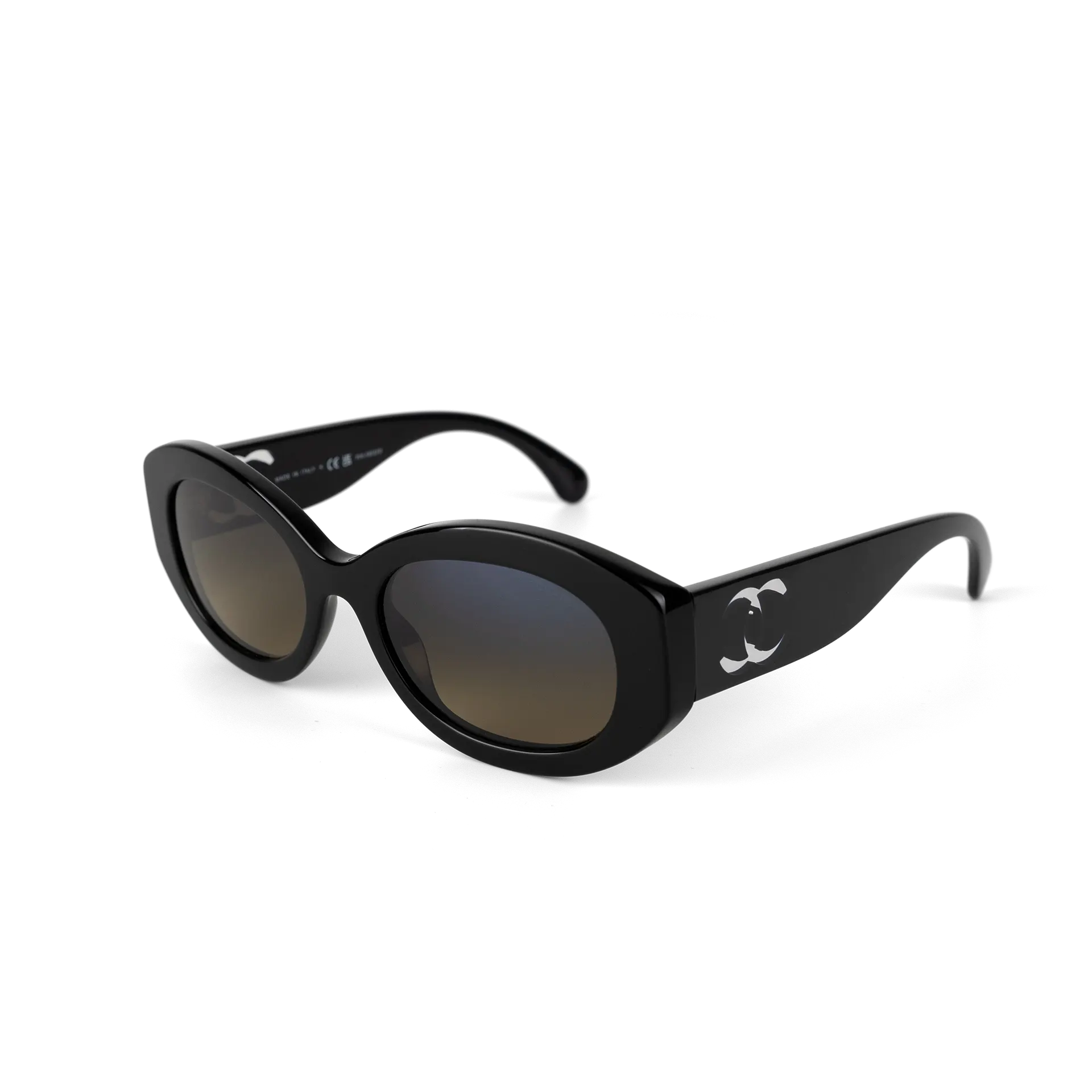 Runde Sonnenbrille mit polarisierten Gläsern  Runde Sonnenbrille mit polarisierten Gläsern